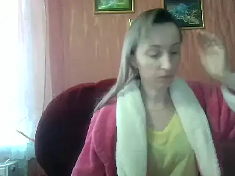 Snapshot of Biddy_Alana chatting on January 14, 2025, 7:59 am Biddy Alana online show from January 14, 2025, 7:59 am