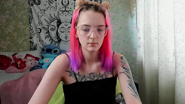 Cutie Adelia online show from February 28, 2025, 7:37 am