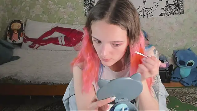 Cutie Adelia online show from October 17, 2025, 1:03 pm