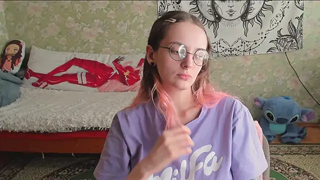 Snapshot of Cutie_Adelia chatting on May 2, 2026, 11:26 am Cutie Adelia online show from May 2, 2026, 11:26 am