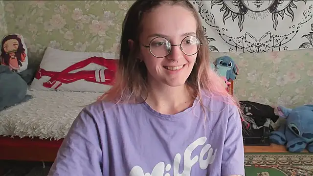Snapshot of Cutie_Adelia chatting on May 5, 2026, 11:07 am Cutie Adelia online show from May 5, 2026, 11:07 am