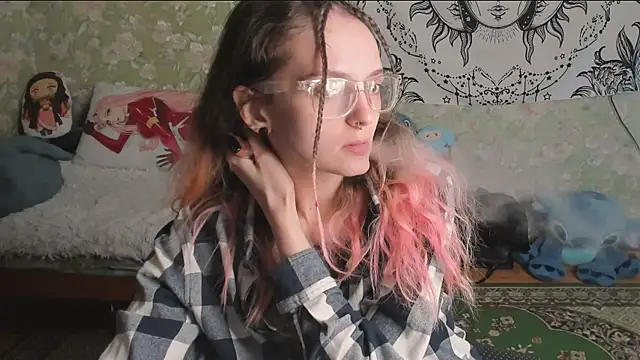 Snapshot of Cutie_Adelia chatting on May 12, 2026, 12:46 pm Cutie Adelia online show from May 12, 2026, 12:46 pm