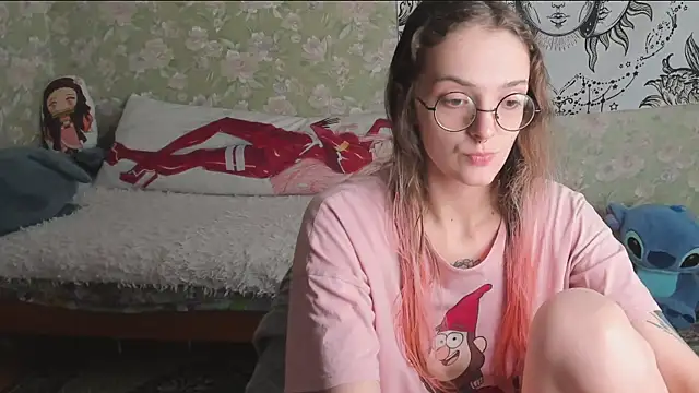Snapshot of Cutie_Adelia chatting on May 23, 2026, 9:24 am Cutie Adelia online show from May 23, 2026, 9:24 am