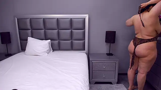 HellennSweet online show from March 20, 2025, 4:51 am