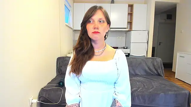 StacyTigerr online show from March 5, 2025, 5:18 am