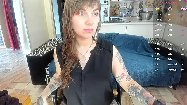 Snapshot of StacyTigerr chatting on May 13, 2026, 11:51 am StacyTigerr online show from May 13, 2026, 11:51 am