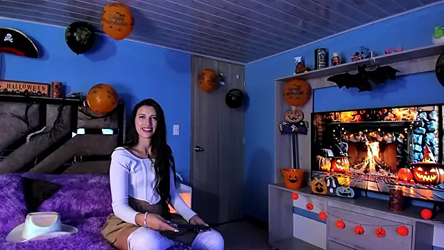 brenda moris01 online show from October 26, 2025, 10:58 pm