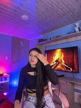 brenda moris01 online show from April 5, 2026, 10:18 pm