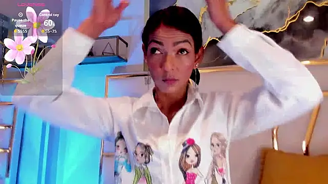 HannaPetit online show from February 26, 2026, 7:02 pm