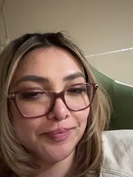 nativepumpkin95 online show from March 5, 2025, 4:02 am