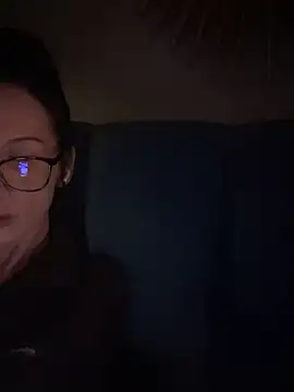 Fiona Kent  online show from December 6, 2024, 4:14 am