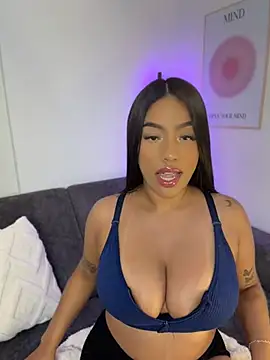 Snapshot of Sara_mocca_ chatting on July 21, 2026, 7:49 pm Sara mocca online show from July 21, 2026, 7:49 pm