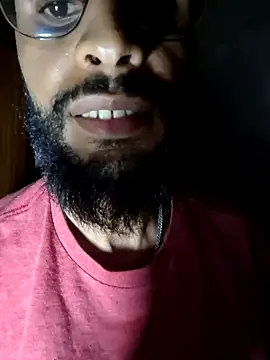 Snapshot of kingofextrasize chatting on May 11, 2026, 2:28 am kingofextrasize online show from May 11, 2026, 2:28 am