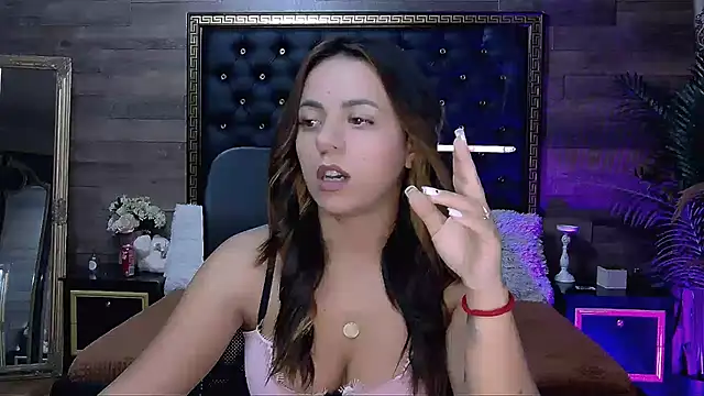 PlayfulElla online show from October 8, 2025, 4:54 am