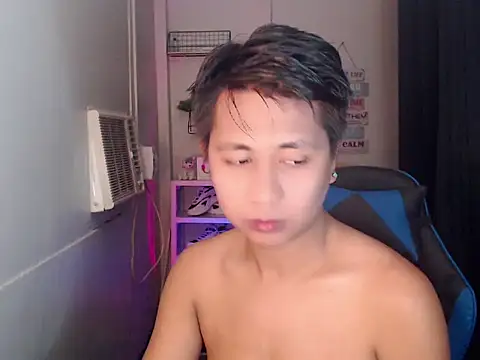 khael moreno online show from November 26, 2025, 11:17 pm