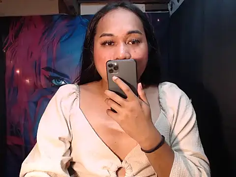 bettina love online show from October 28, 2025, 1:36 pm