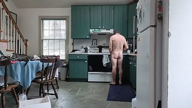 Snapshot of CDforU chatting on October 13, 2025, 2:06 pm CDforU online show from October 13, 2025, 2:06 pm