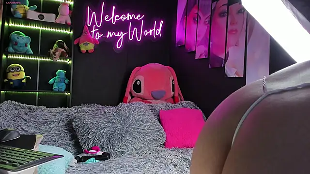 Emilyjhonson 01 online show from January 31, 2025, 2:28 pm