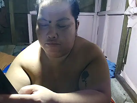 xxbigboootyxx online show from October 26, 2025, 3:45 am