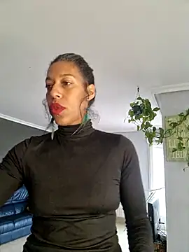 Goldenlace online show from November 21, 2025, 11:20 am