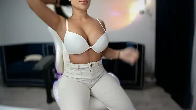  missperfection  online show from January 10, 2026, 2:57 am