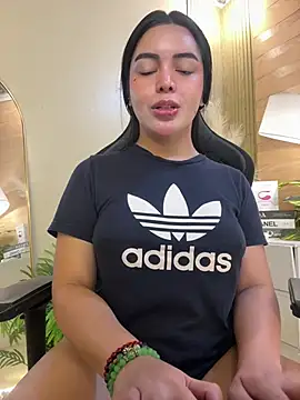 HotstuffCherrySummer online show from February 8, 2025, 6:54 am