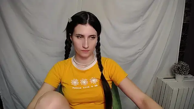 MaryEm976 online show from February 5, 2025, 10:19 am