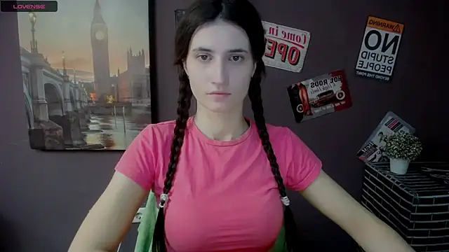 MaryEm976 online show from February 7, 2025, 8:55 am