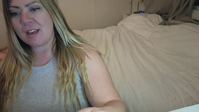 JESS LOVES online show from January 14, 2025, 4:15 am