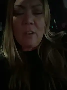 JESS LOVES online show from January 31, 2025, 1:54 am