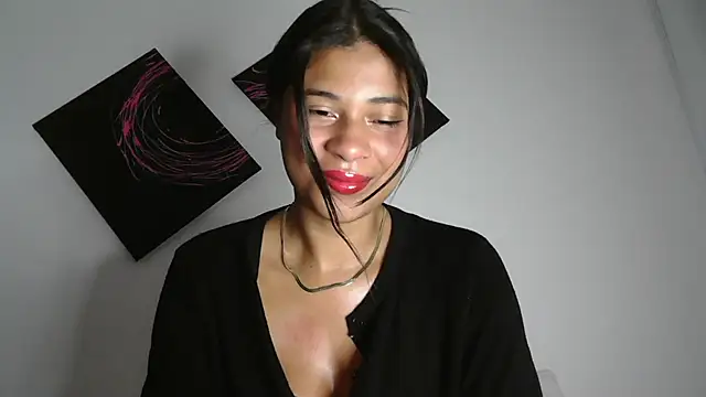 dark enchantress  online show from November 5, 2025, 9:48 pm