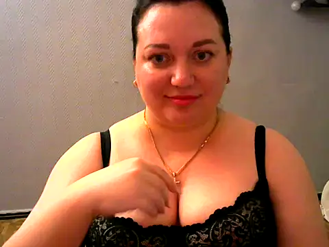 AmanaGi online show from February 4, 2025, 4:39 pm