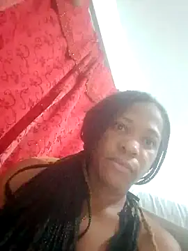 Snapshot of bigtitssxx chatting on June 17, 2026, 10:17 am bigtitssxx online show from June 17, 2026, 10:17 am
