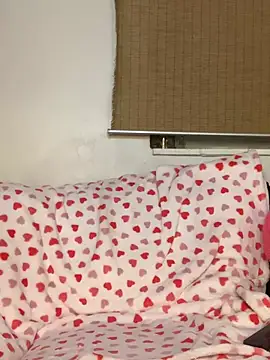 autumnsbedroom online show from March 21, 2026, 12:59 am