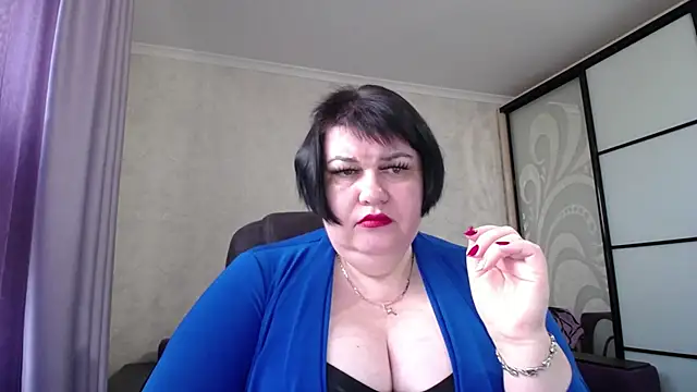 JuicyLady Di online show from November 1, 2025, 5:31 am