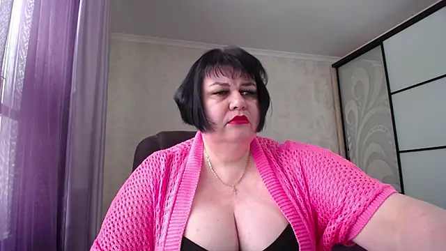 JuicyLady Di online show from February 12, 2026, 8:09 am