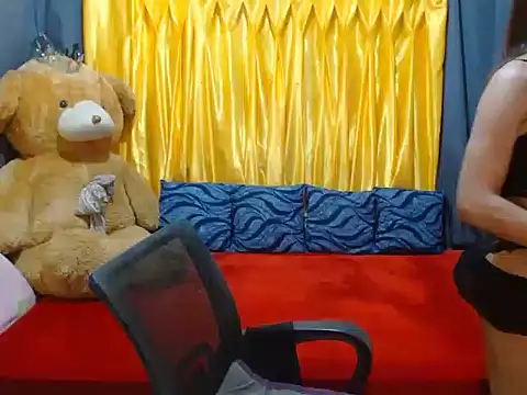 xxSexyBitch69xx online show from January 14, 2025, 9:02 am