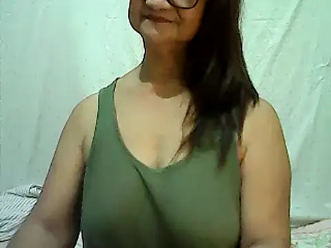 ScorpionLove12 online show from February 14, 2025, 5:36 pm