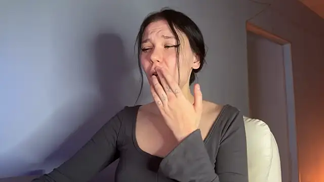 pinkdolly18 online show from March 6, 2026, 7:32 pm