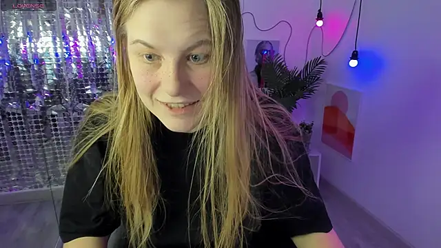 JadeSoft online show from December 15, 2024, 7:53 pm