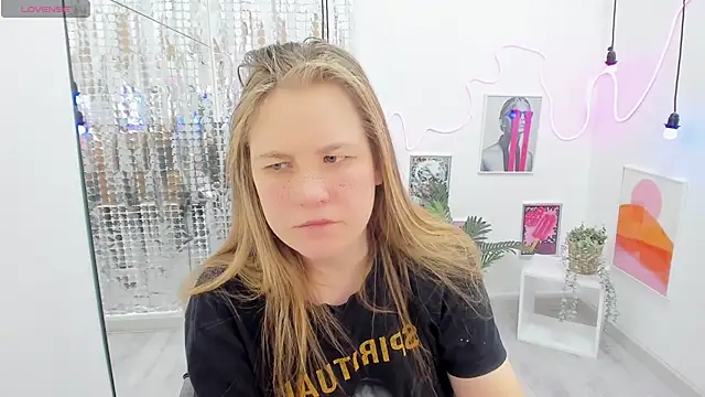 JadeSoft online show from February 22, 2025, 3:01 am