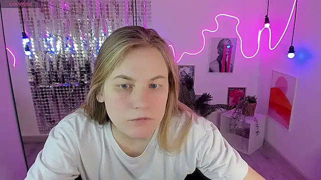 JadeSoft online show from March 9, 2025, 4:55 pm