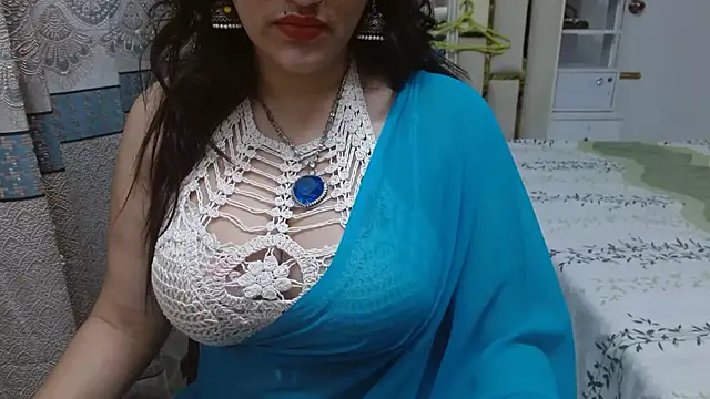 Lovelywife786 online show from November 15, 2025, 4:03 pm