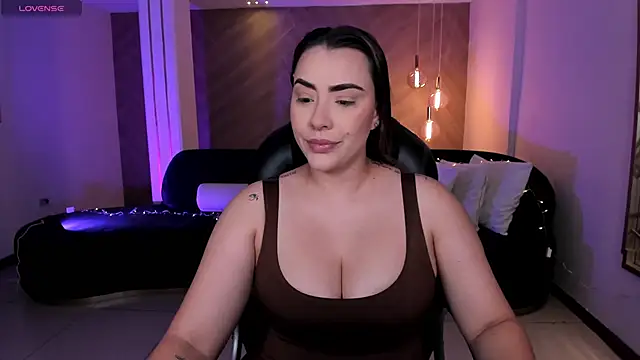 MartinnaBonnet online show from December 16, 2024, 10:40 am