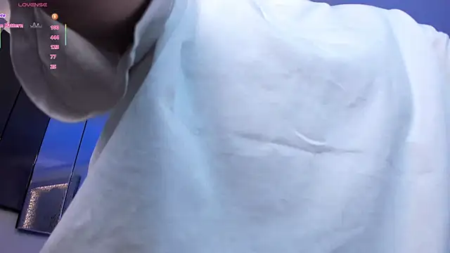 MartinnaBonnet online show from November 27, 2025, 10:17 am