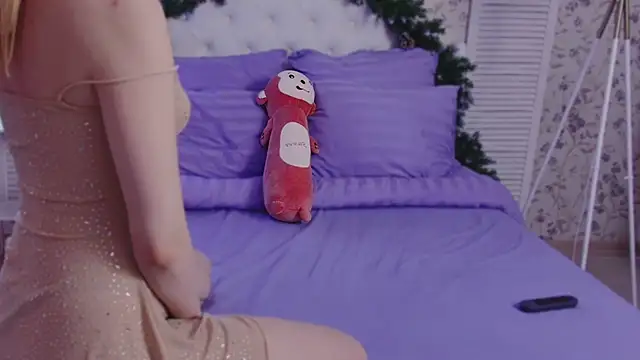 Wendy-Darling online show from December 28, 2024, 2:01 am