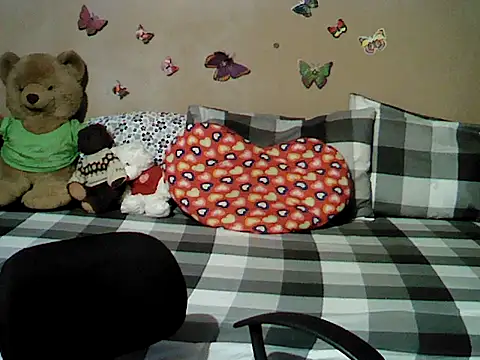 Mia Rein online show from June 9, 2026, 3:18 am