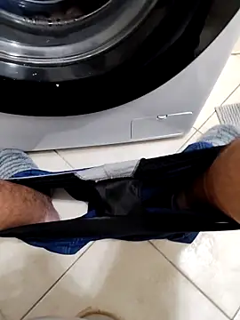 alex899927 online show from October 31, 2025, 11:39 pm