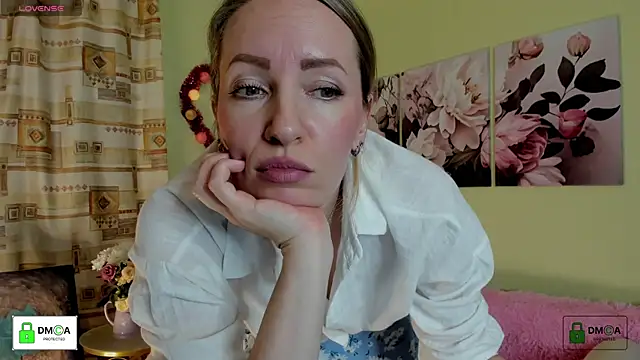 Queenymel online show from January 29, 2025, 3:58 pm