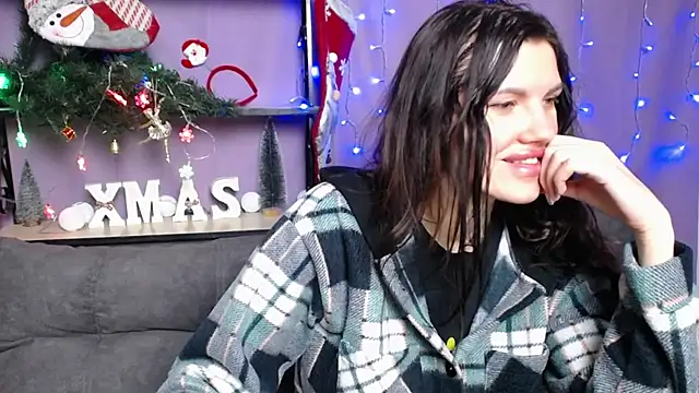 MilaLoona online show from January 7, 2025, 7:10 am